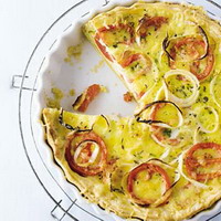 Recept van Tomatenquiche met zoete ui op Receptenenzo